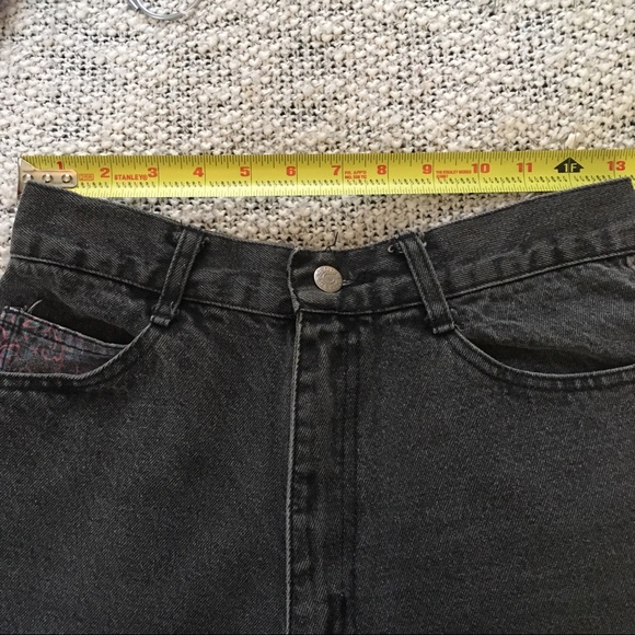 VINTAGE SHORTS - Picture 3 of 4